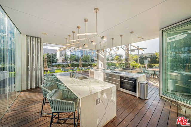 877 Francisco Street 806, Los Angeles, CA 90017