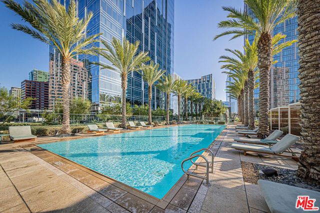 877 Francisco Street 806, Los Angeles, CA 90017