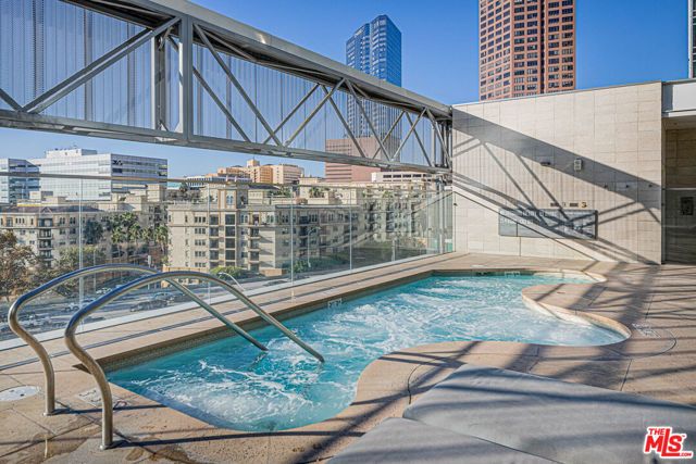 877 Francisco Street 806, Los Angeles, CA 90017