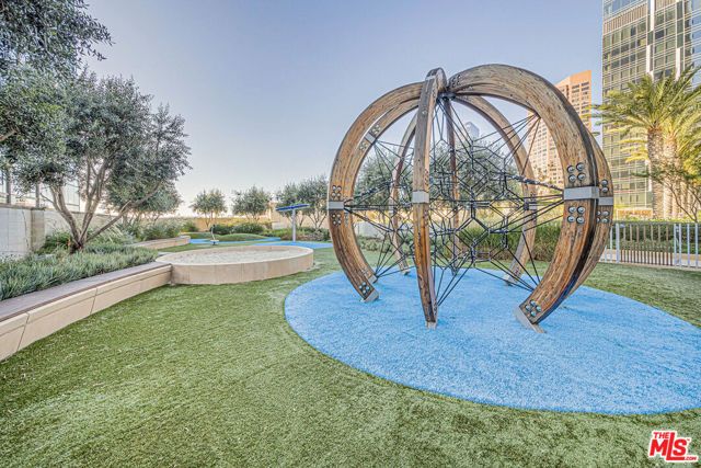 877 Francisco Street 806, Los Angeles, CA 90017