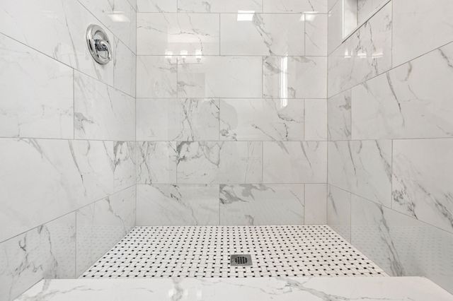 18 Murphy Rd, Barnstable, MA 02601