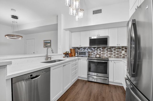 233 S Federal Highway 423, Boca Raton, FL 33432