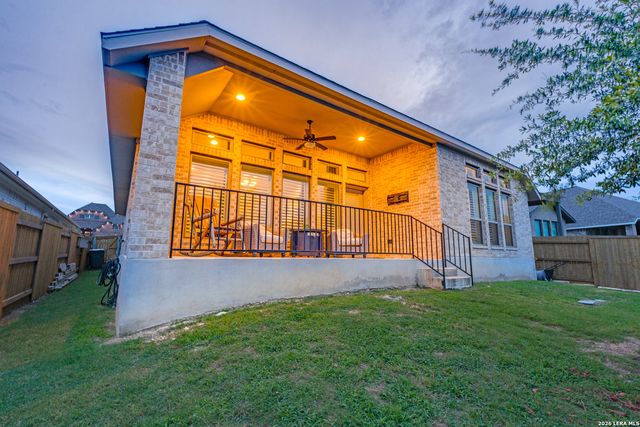369 Eagle Ford Dr, Kyle, TX 78640