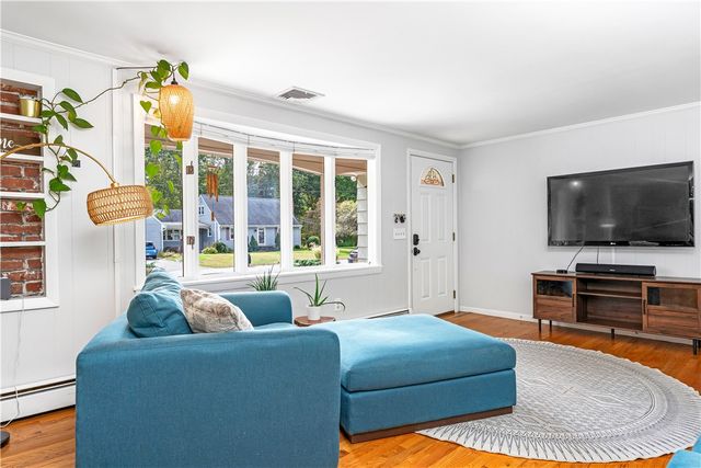 34 Highland Terrace, Scituate, RI 02857