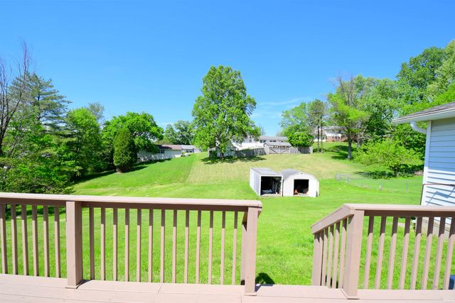 906 Hall Avenue, Oolitic, IN 47451