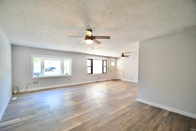906 Hall Avenue, Oolitic, IN 47451