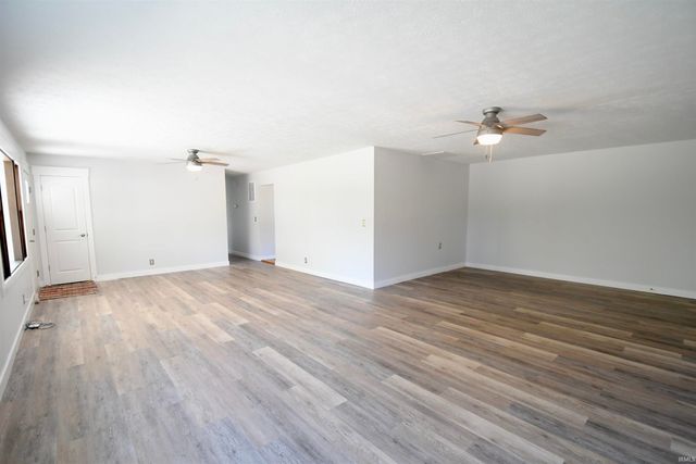 906 Hall Avenue, Oolitic, IN 47451