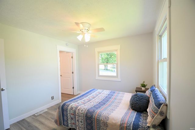 906 Hall Avenue, Oolitic, IN 47451