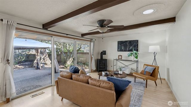 14604 SE 167th Place, Renton, WA 98058