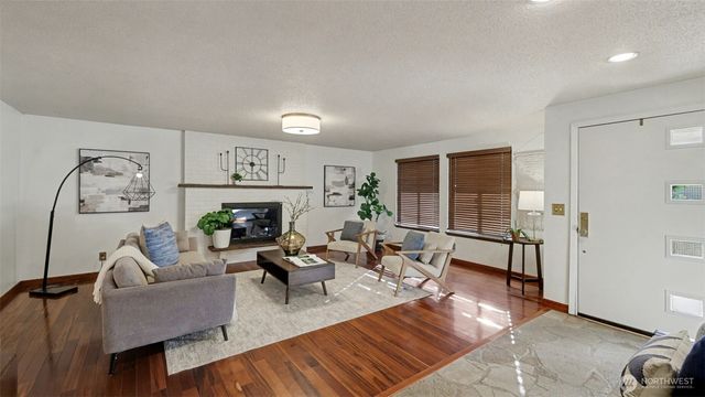 14604 SE 167th Place, Renton, WA 98058