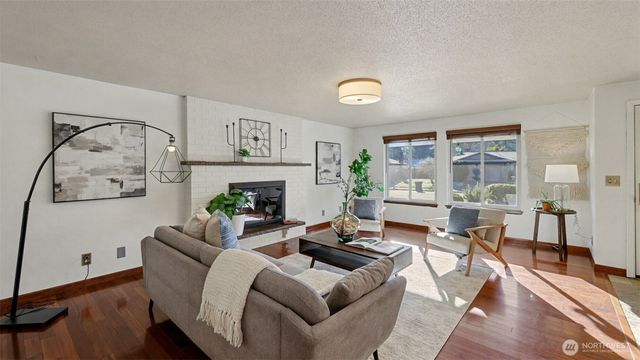 14604 SE 167th Place, Renton, WA 98058