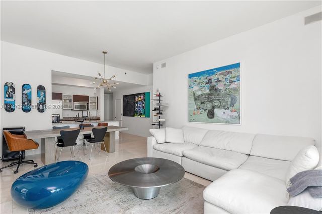 951 Brickell Avenue 1011, Miami, FL 33131