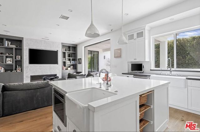 13932 Otsego Street, Sherman Oaks, CA 91423