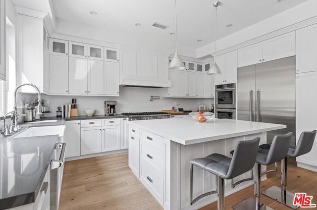 13932 Otsego Street, Sherman Oaks, CA 91423
