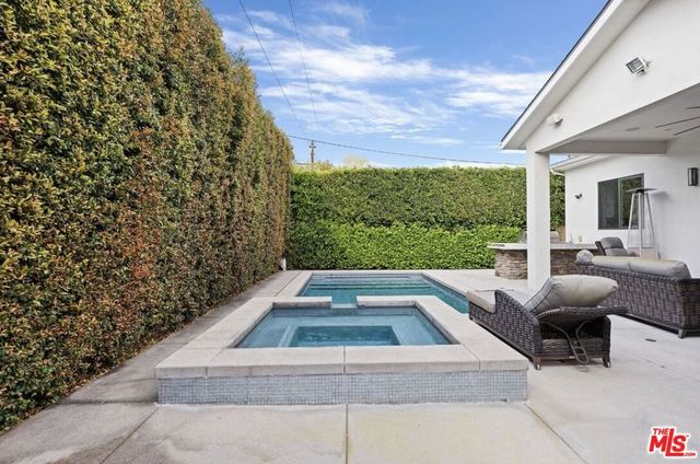 13932 Otsego Street, Sherman Oaks, CA 91423