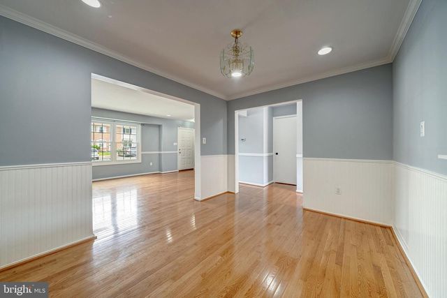 8593 BURLINGTON CT, Manassas, VA 20110