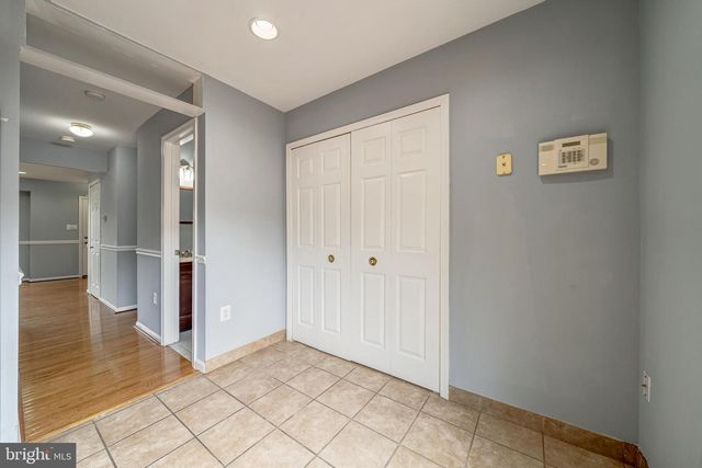 8593 BURLINGTON CT, Manassas, VA 20110