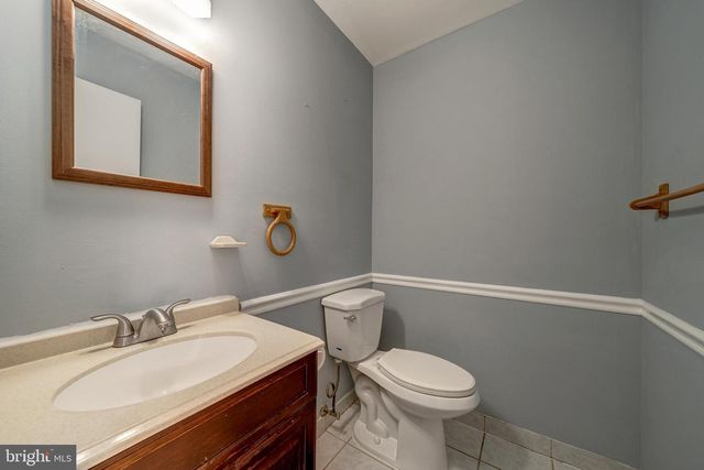 8593 BURLINGTON CT, Manassas, VA 20110