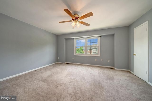 8593 BURLINGTON CT, Manassas, VA 20110
