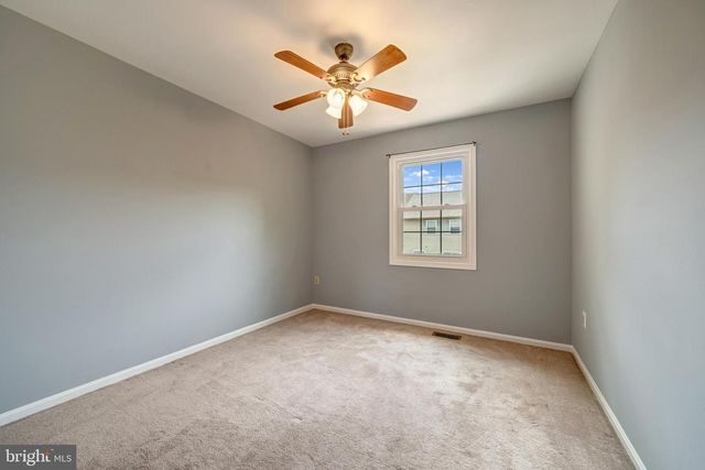 8593 BURLINGTON CT, Manassas, VA 20110