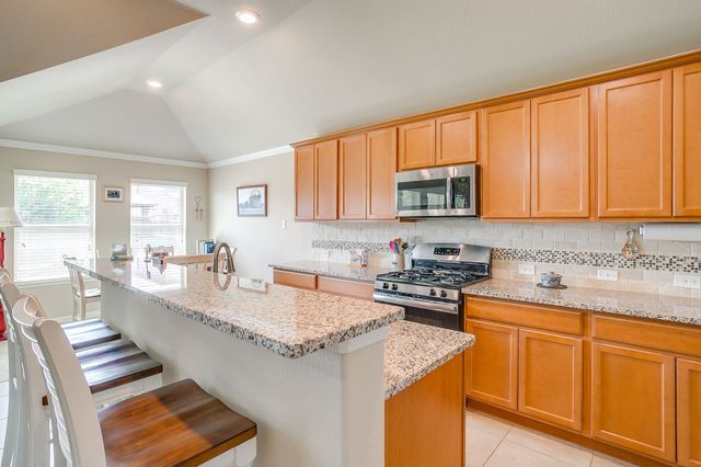 412 Blaze Court, Burleson, TX 76028