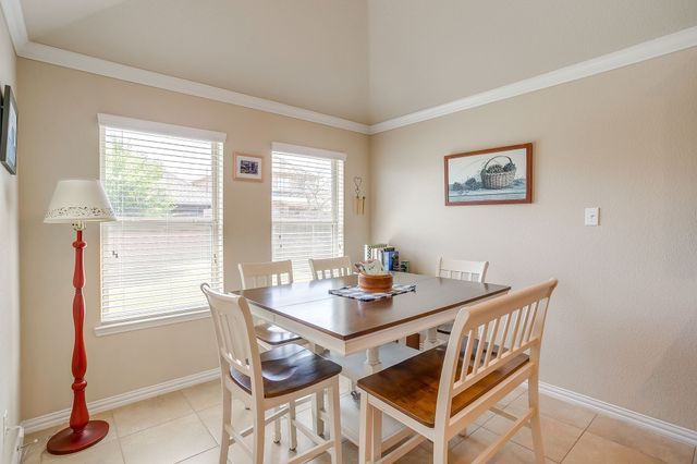 412 Blaze Court, Burleson, TX 76028