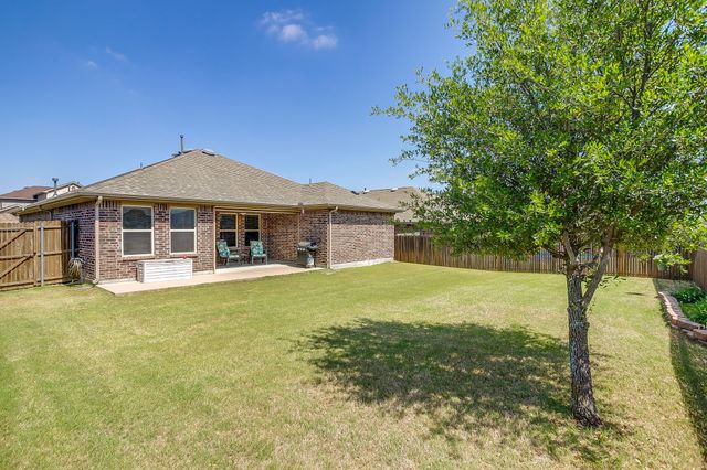 412 Blaze Court, Burleson, TX 76028
