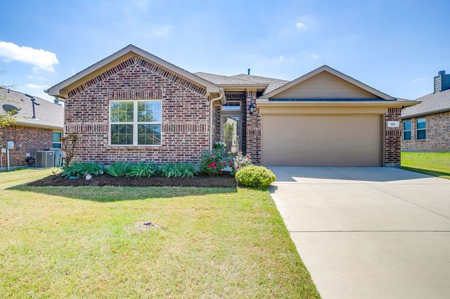 412 Blaze Court, Burleson, TX 76028