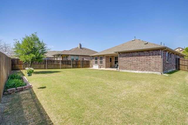 412 Blaze Court, Burleson, TX 76028