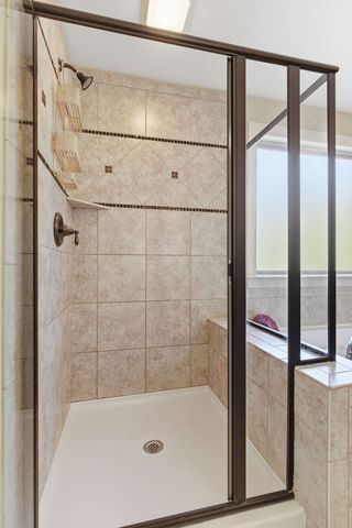 1007 Avery Trace Cir, Hendersonville, TN 37075