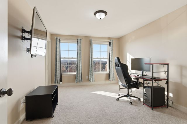 1007 Avery Trace Cir, Hendersonville, TN 37075