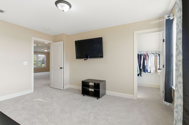 1007 Avery Trace Cir, Hendersonville, TN 37075