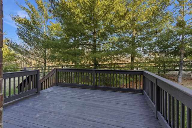 1007 Avery Trace Cir, Hendersonville, TN 37075