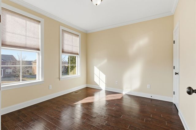 1007 Avery Trace Cir, Hendersonville, TN 37075