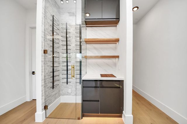 615 Rolling Oaks, Stafford, TX 77477