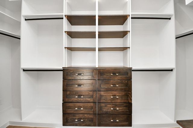 615 Rolling Oaks, Stafford, TX 77477