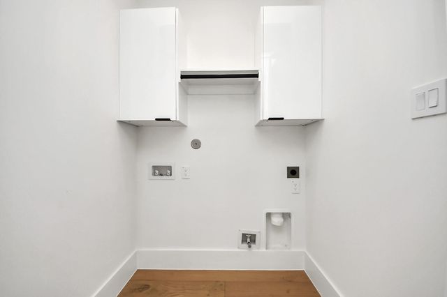 615 Rolling Oaks, Stafford, TX 77477