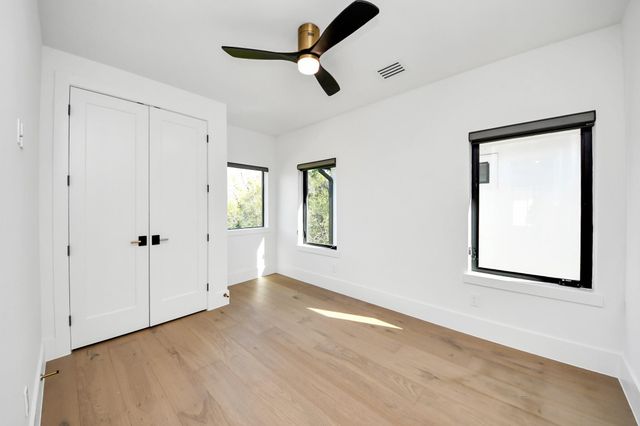 615 Rolling Oaks, Stafford, TX 77477