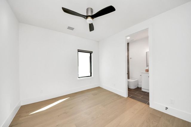 615 Rolling Oaks, Stafford, TX 77477