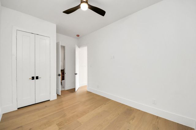 615 Rolling Oaks, Stafford, TX 77477