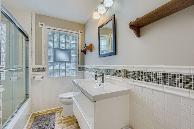 10646 S Saint Louis Avenue, Chicago, IL 60655