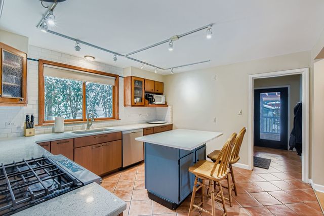 10646 S Saint Louis Avenue, Chicago, IL 60655