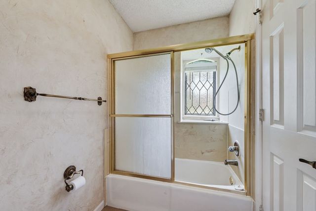 7005 Lake Mead Boulevard, Arlington, TX 76016