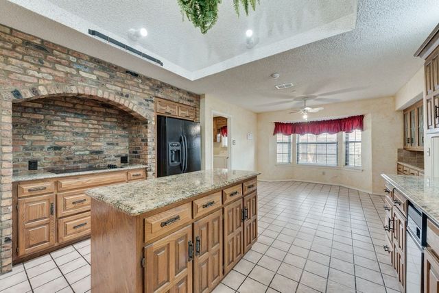 7005 Lake Mead Boulevard, Arlington, TX 76016