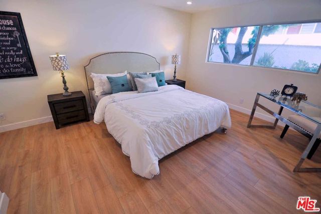 2021 California Avenue 2, Santa Monica, CA 90403