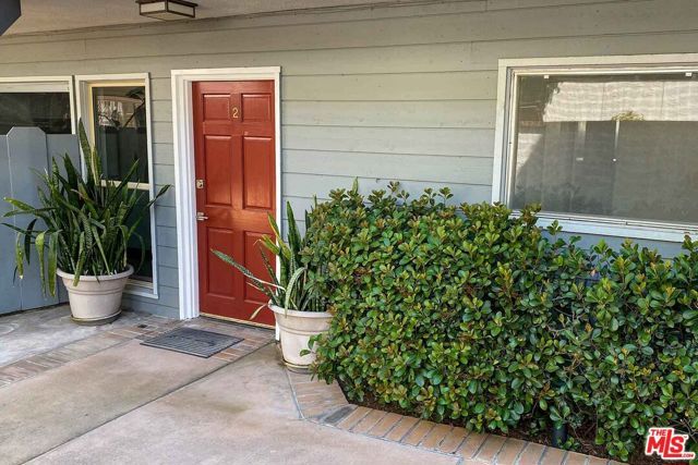 2021 California Avenue 2, Santa Monica, CA 90403