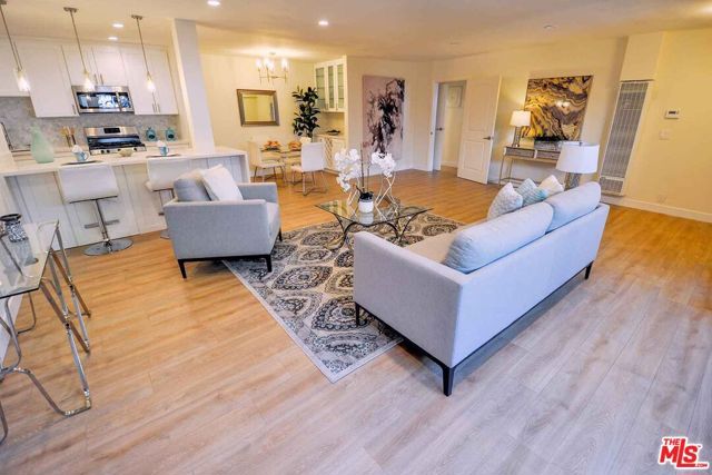 2021 California Avenue 2, Santa Monica, CA 90403