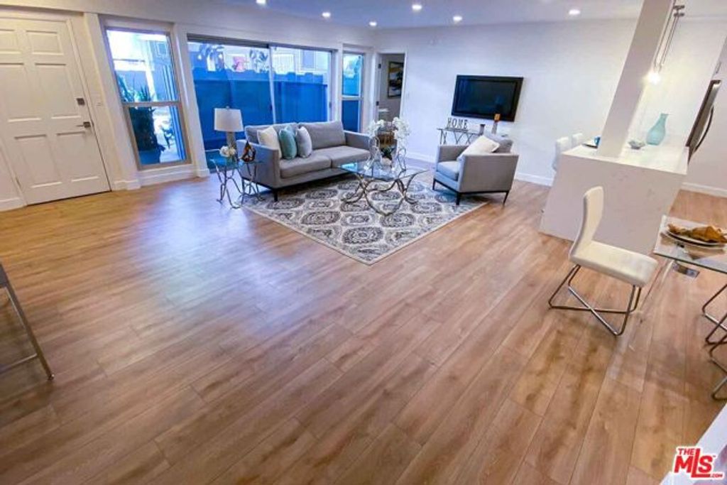 2021 California Avenue 2, Santa Monica, CA 90403