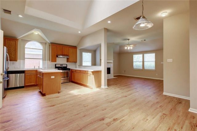 3614 Birdhouse DR, Round Rock, TX 78665
