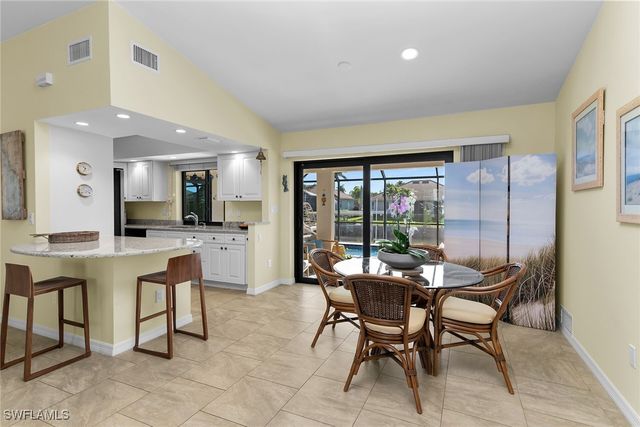 1035 Admiralty CT, Marco Island, FL 34145